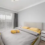 Cozy Close To Port Of דירה