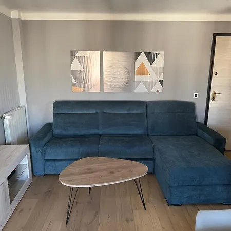 דירה Cozy Close To Port Of ניס
