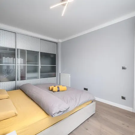 Cozy Close To Port Of Daire *